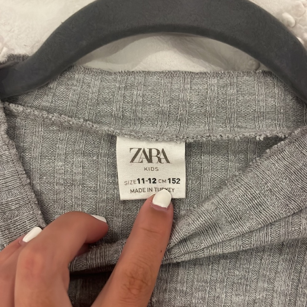 Zara top - Picture 2 of 2